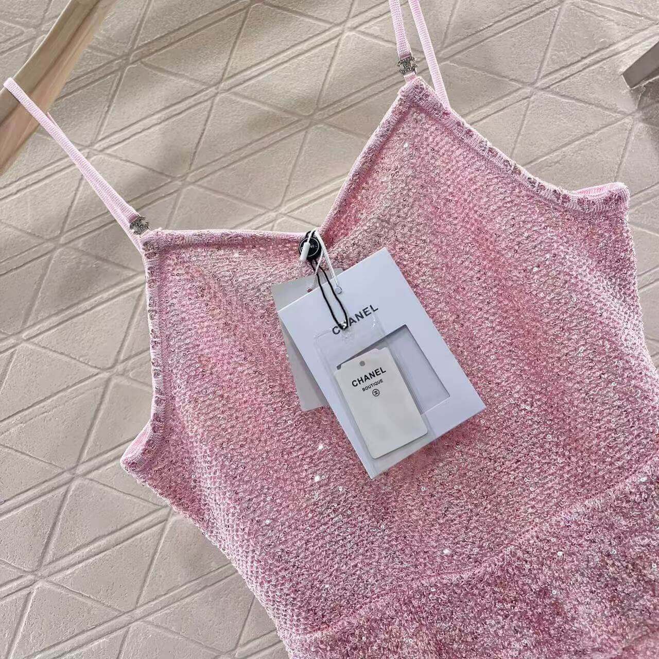 Trendy & Sexy Lace Trim Sequin Camisole