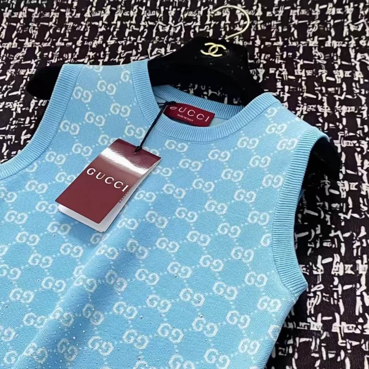 Trendy Letter Diamond-Encrusted Round-Neck Vest