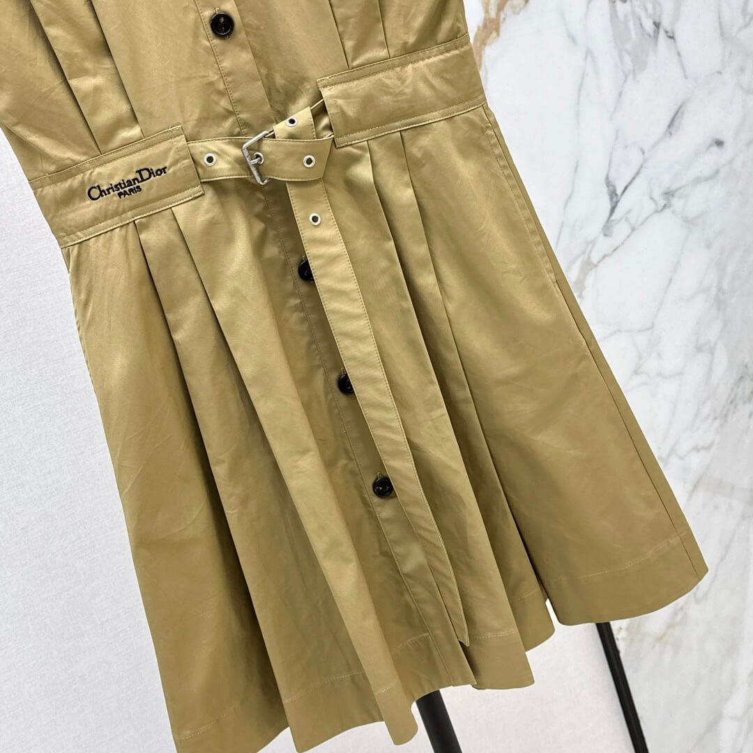 Minimalist Retro Notch-Collar Dress