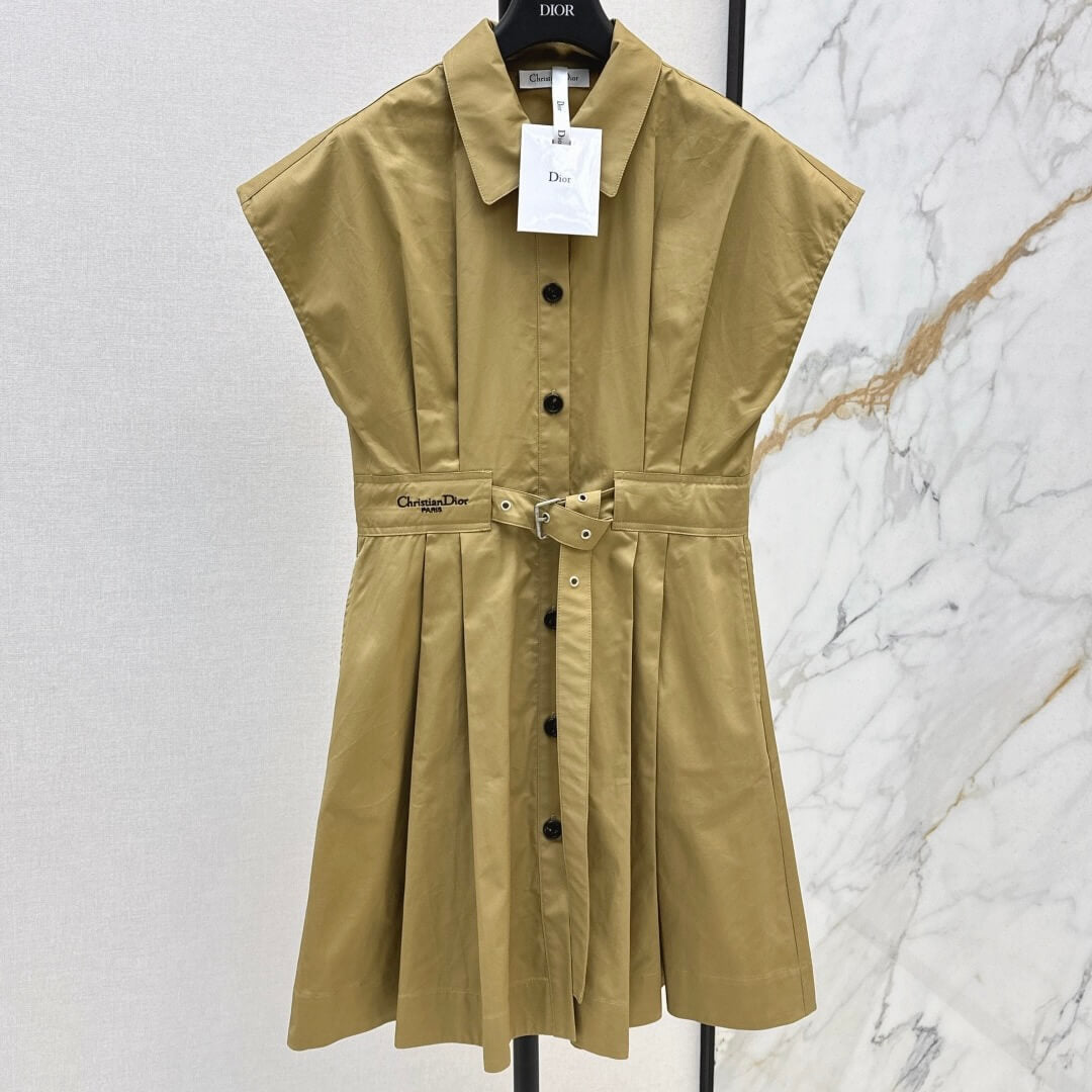 Minimalist Retro Notch-Collar Dress