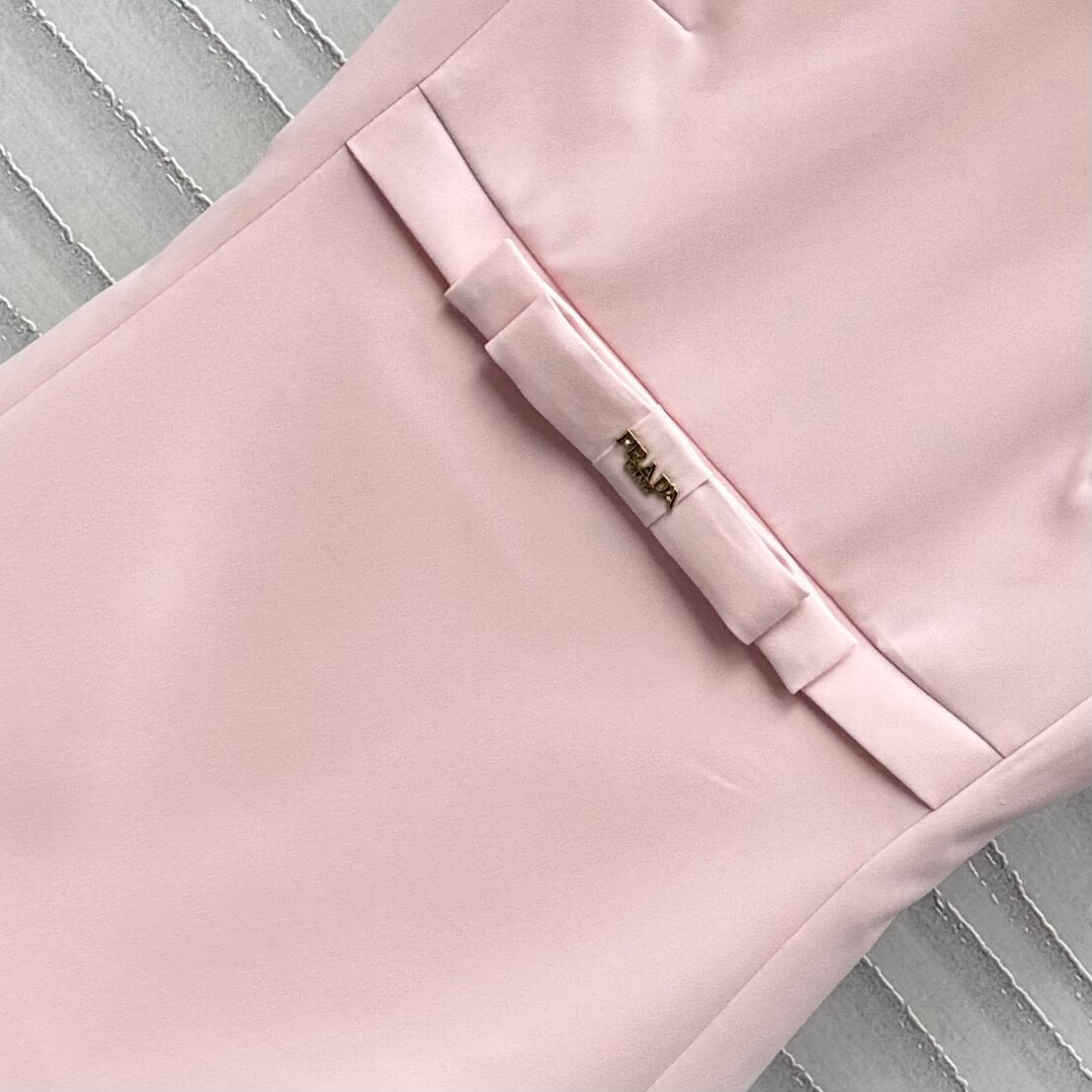 Elegant Collar Diamond-Embellished Bow Dress