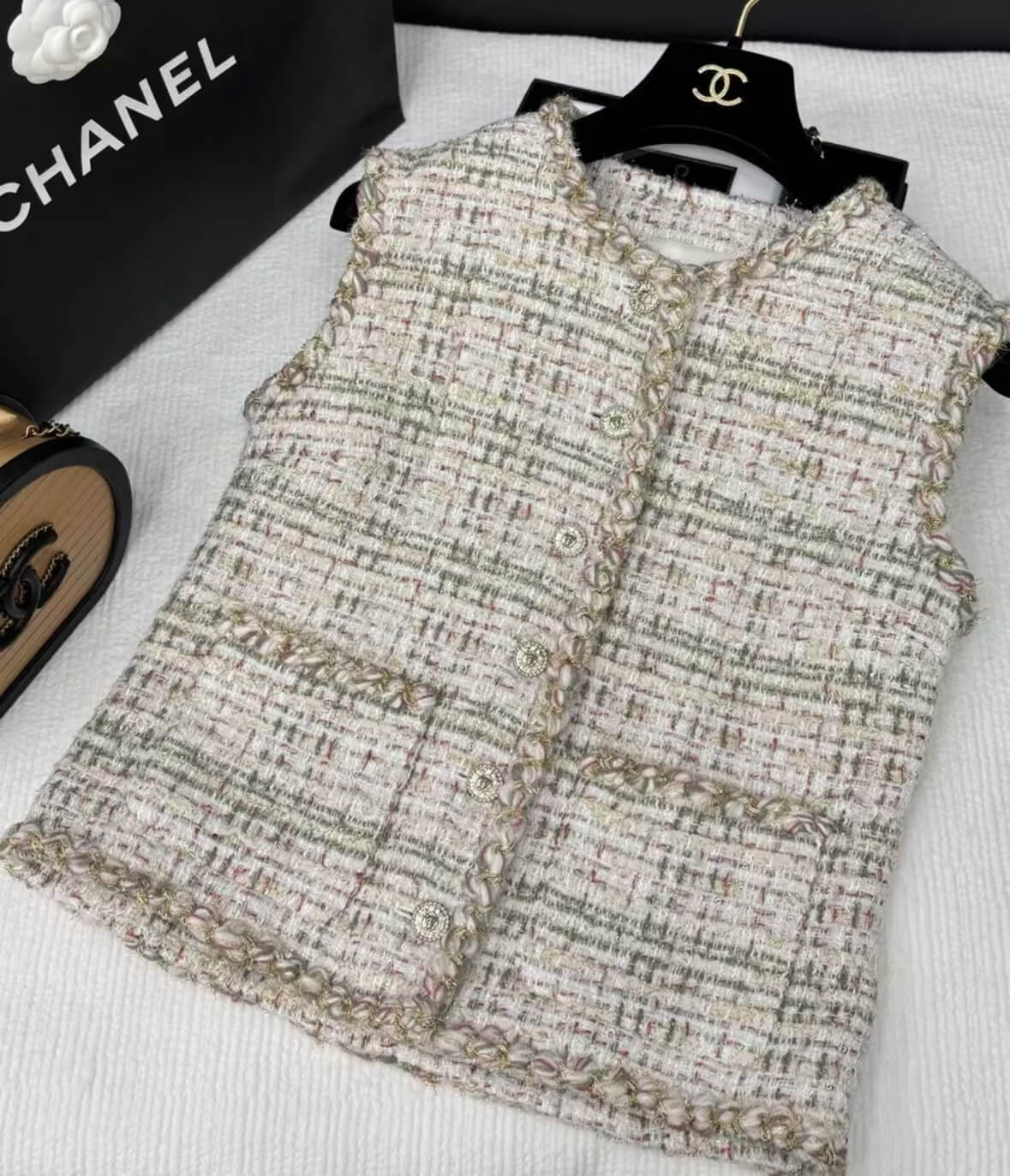 Classic Woven Pocket Vest