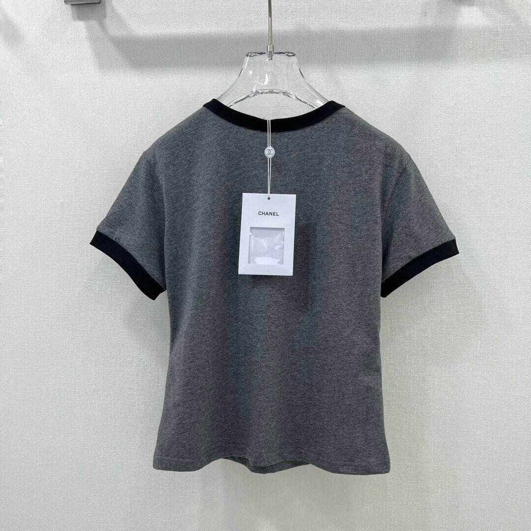 Chic Graffiti Cropped T-Shirt