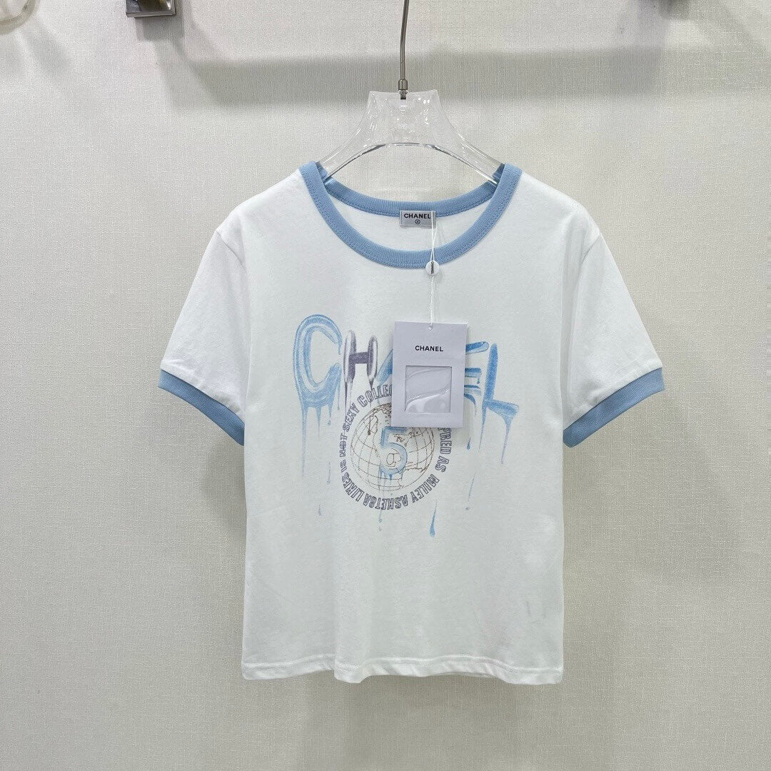 Chic Graffiti Cropped T-Shirt