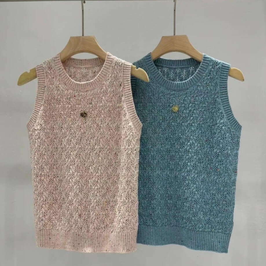 Minimalist Crewneck Lace-Knit Sleeveless Top