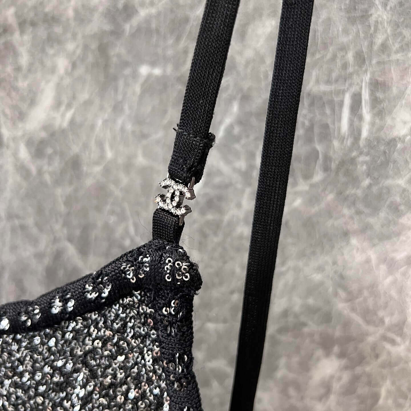 Trendy & Sexy Lace Trim Sequin Camisole