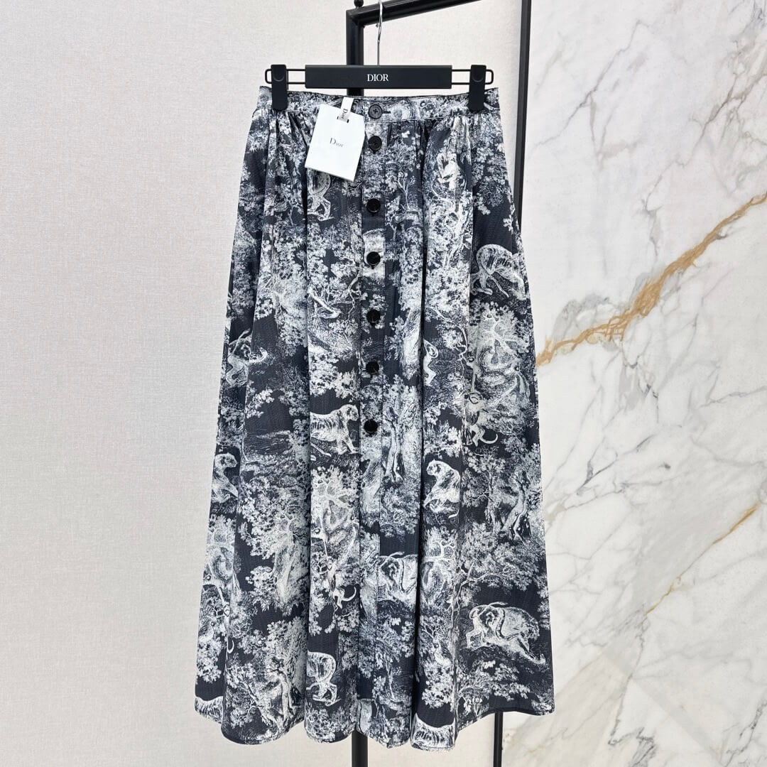 Minimalist Pleated Button-Up Midi Skirt