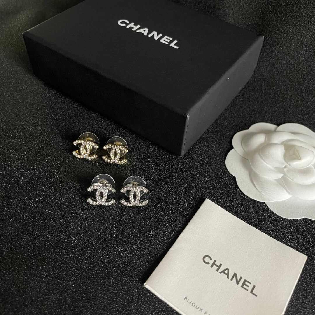 Minimalist Double-C Studs
