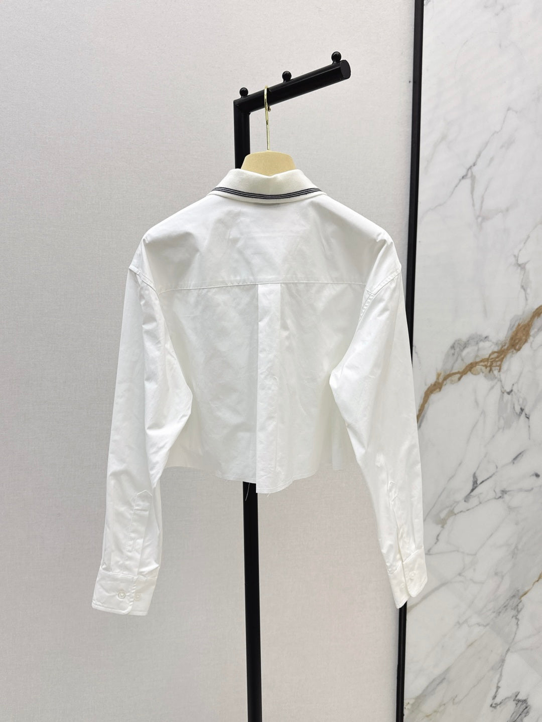 Contrast Ribbed Embroidered Long-Sleeve Shirt