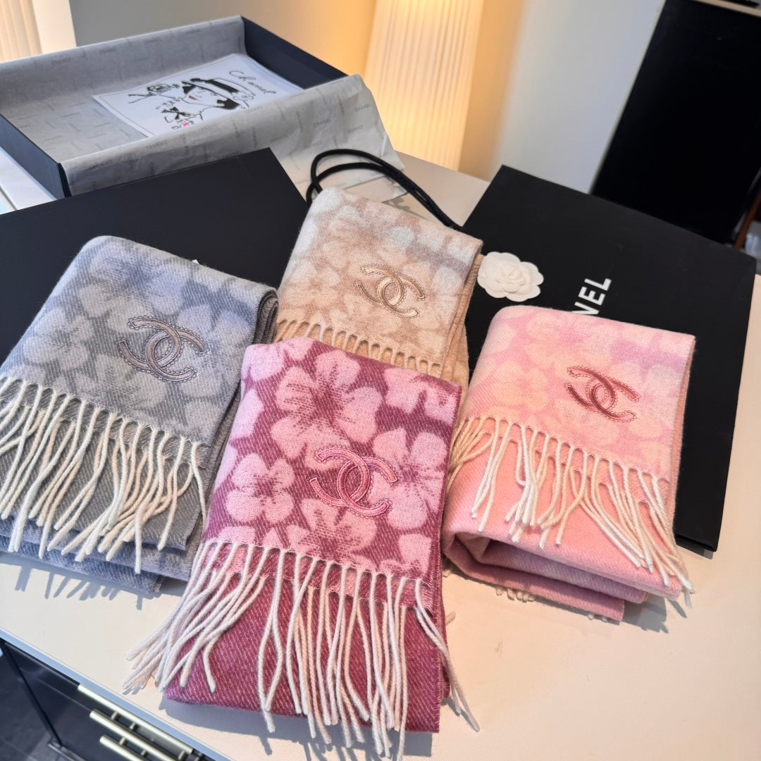 Flower Motif Tassel Scarf