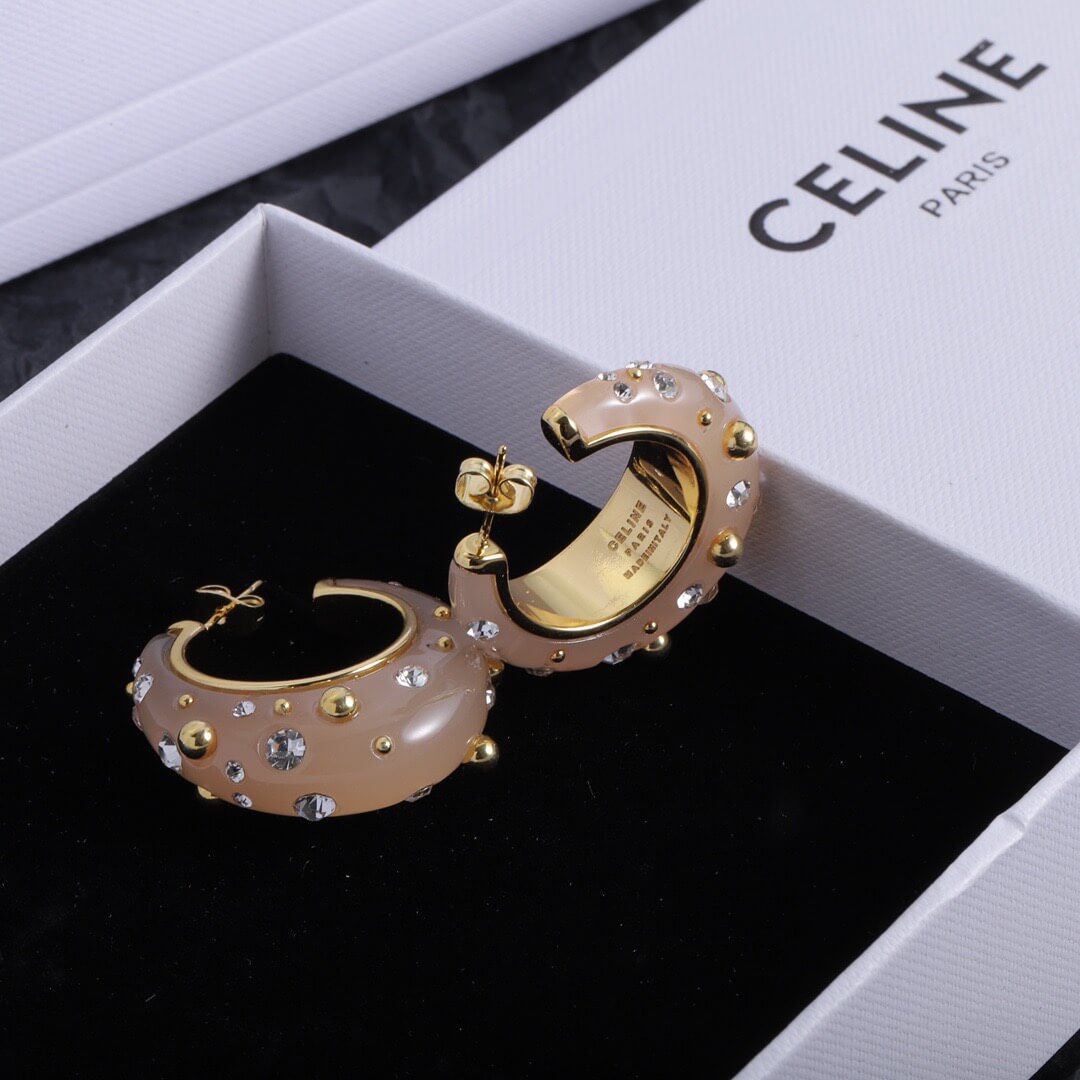 Chic Unique Diamond Stud Earrings