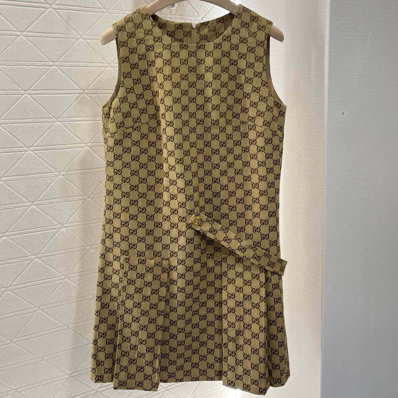 Sleeveless Pleated Jacquard Vest Dress