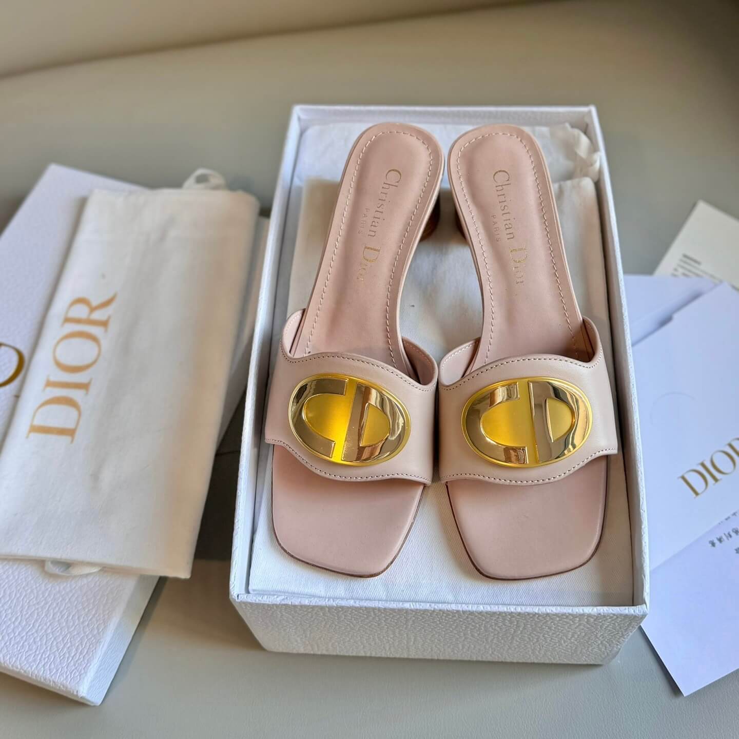 Classic Pink Round-Buckle Block Heel Sandals