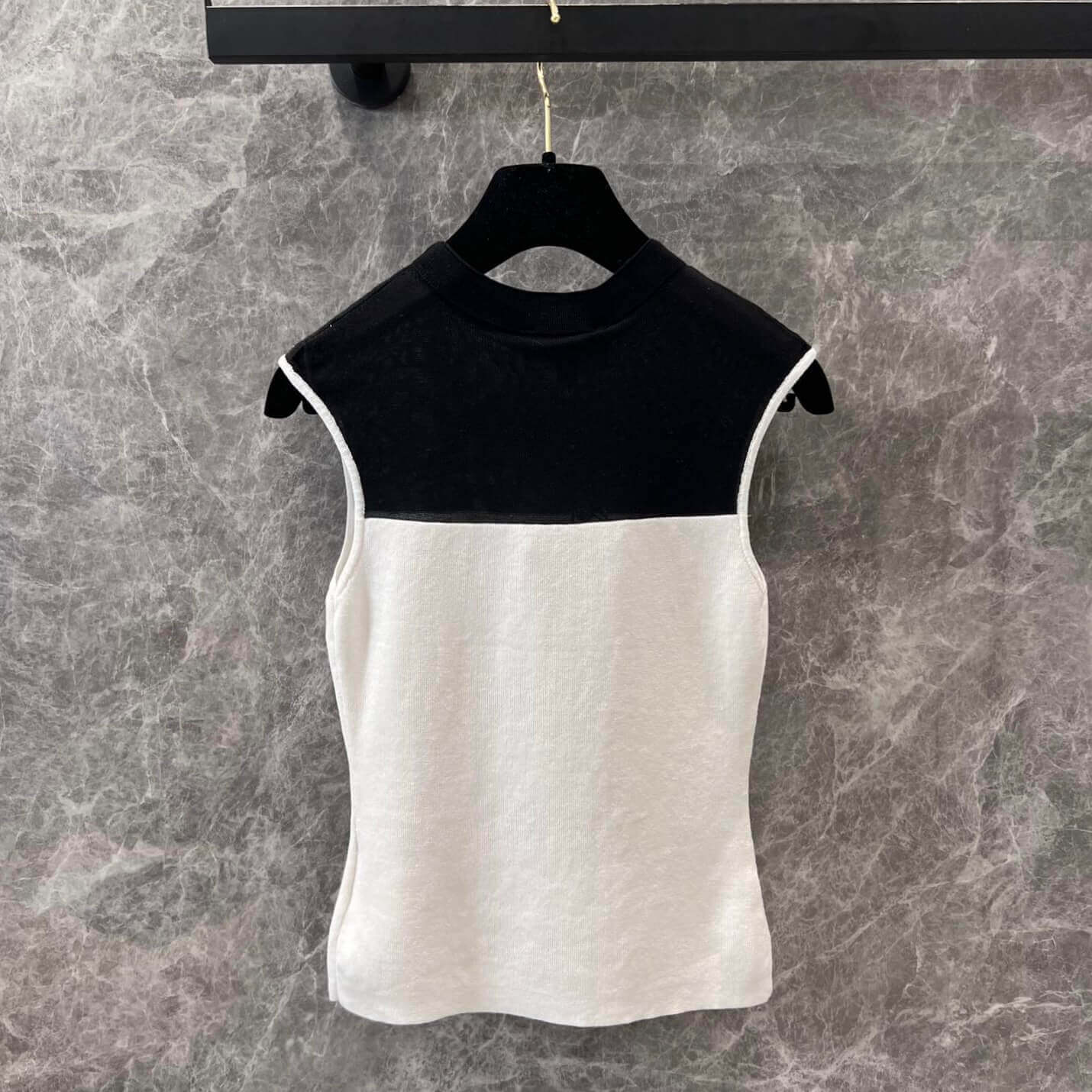 Patchwork Semi-High Neck Knit Vest