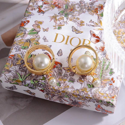 Elegant Pearl-Accented Round Earrings