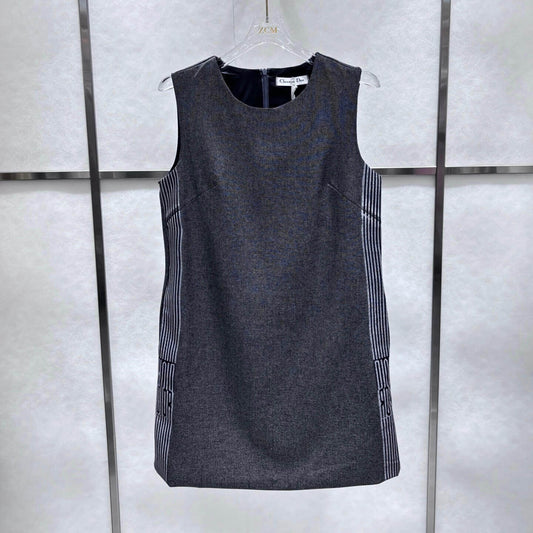 Vintage Design Two-Tone Line Dress