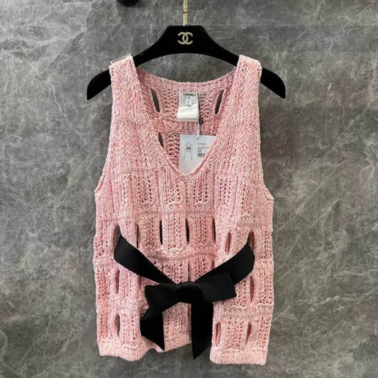 Heavy-Artistry Openwork Crochet Vest