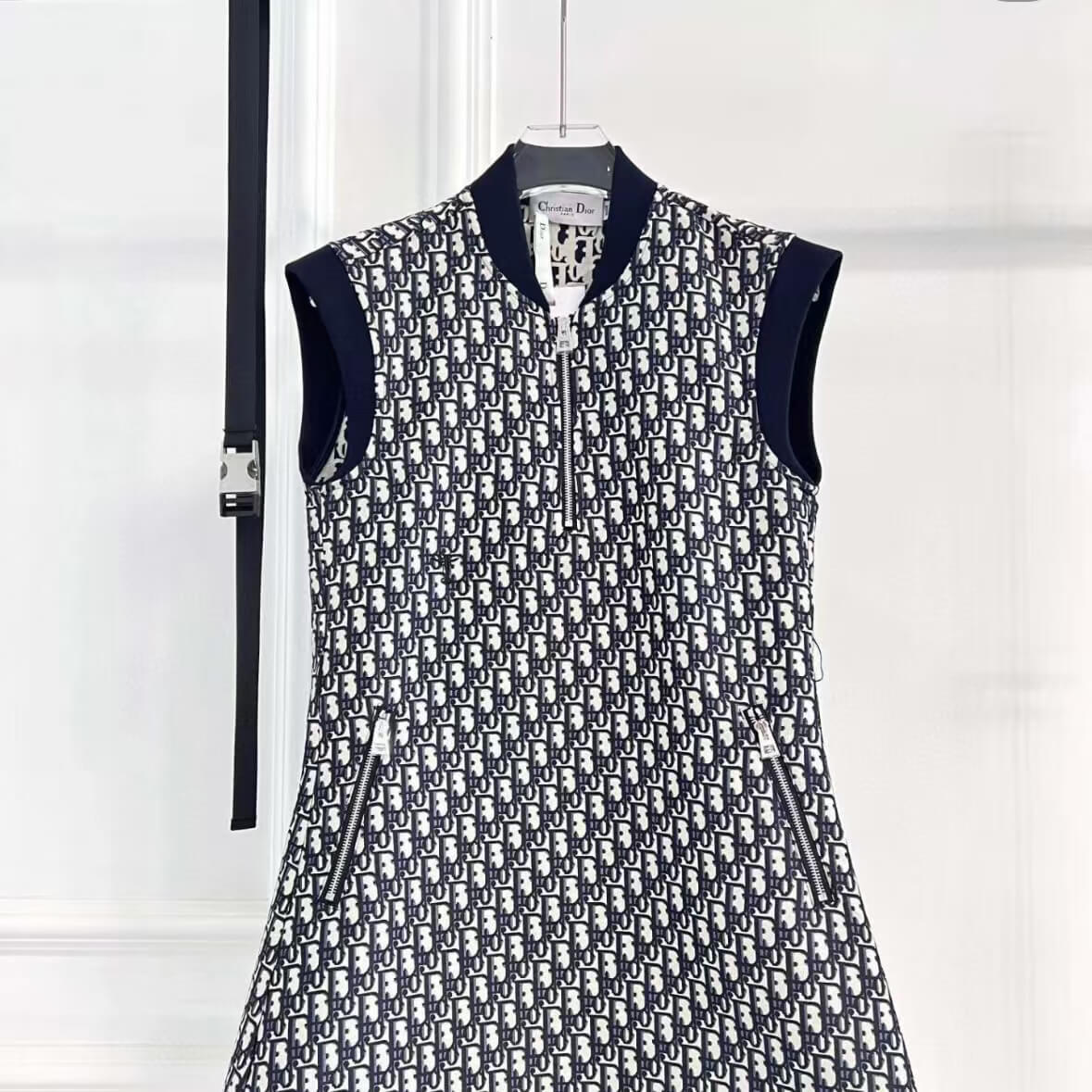 Ribbed Collar Monogram Sleeveless Dress