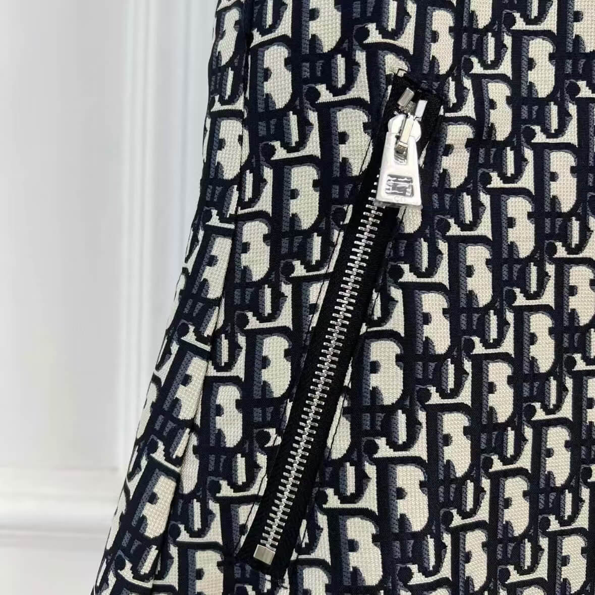 Ribbed Collar Monogram Sleeveless Dress
