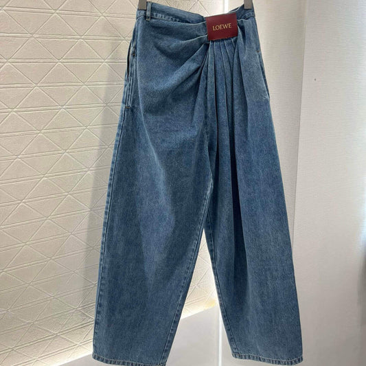 Leather Label Pleated Denim Pants