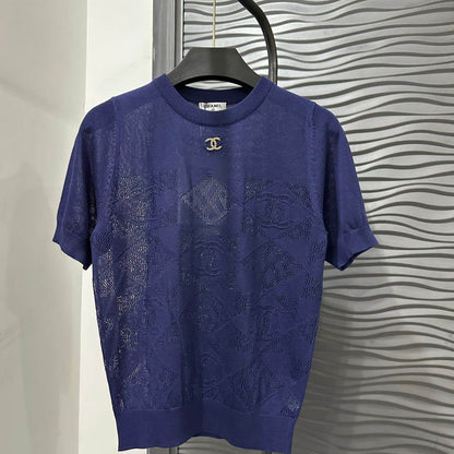 Versatile Diamond Pattern Round-Neck T-Shirt
