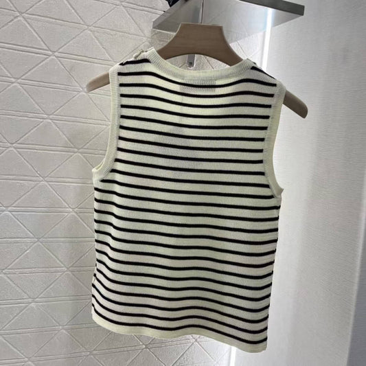 Trendy Pendant Neckline Knit Vest