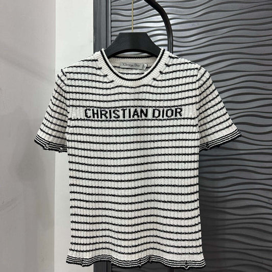 Striped Round-Neck Small Distressed Short Sleeve