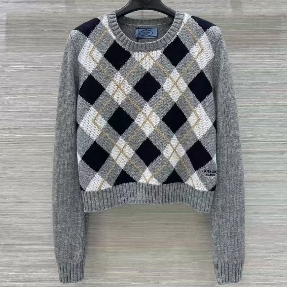 Classic Diamond Quilt Color-block Knit Long Sleeve
