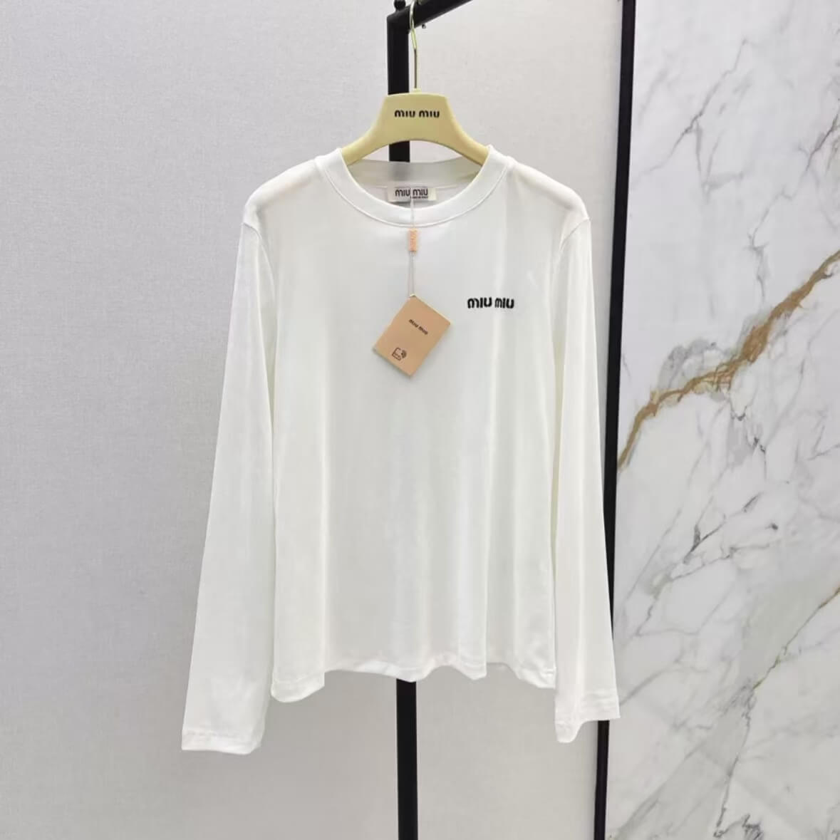 Minimalist Round Neck Velvet Base Layer Top