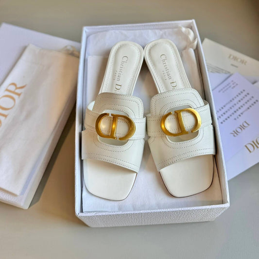 Minimalist Premium Metal-Buckle Sandals