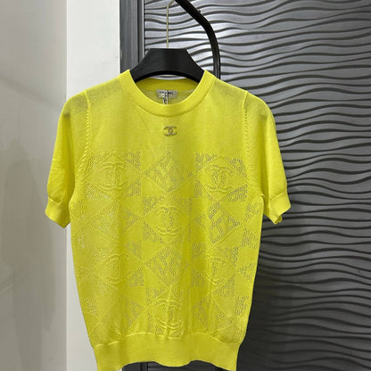 Versatile Diamond Pattern Round-Neck T-Shirt