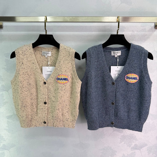 Sophisticated V-Neck Wool Knit Waistcoat