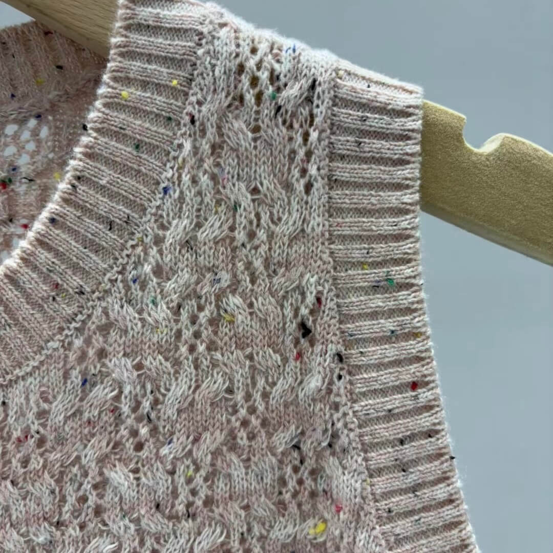 Minimalist Crewneck Lace-Knit Sleeveless Top