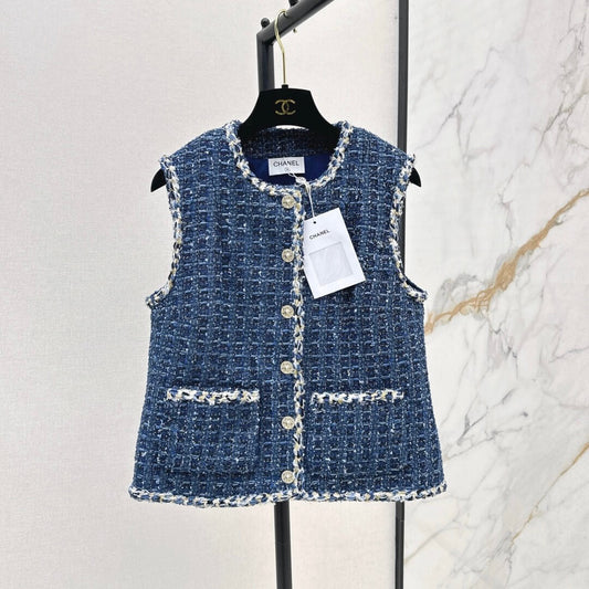 Classic Plaid Tweed Vest