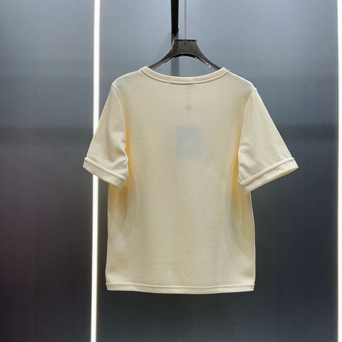 Chic Round-Neck Chain Detail T-Shirt