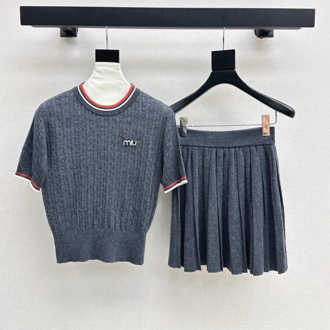 Versatile Preppy Set: Cropped Knit Top + Pleated Skirt