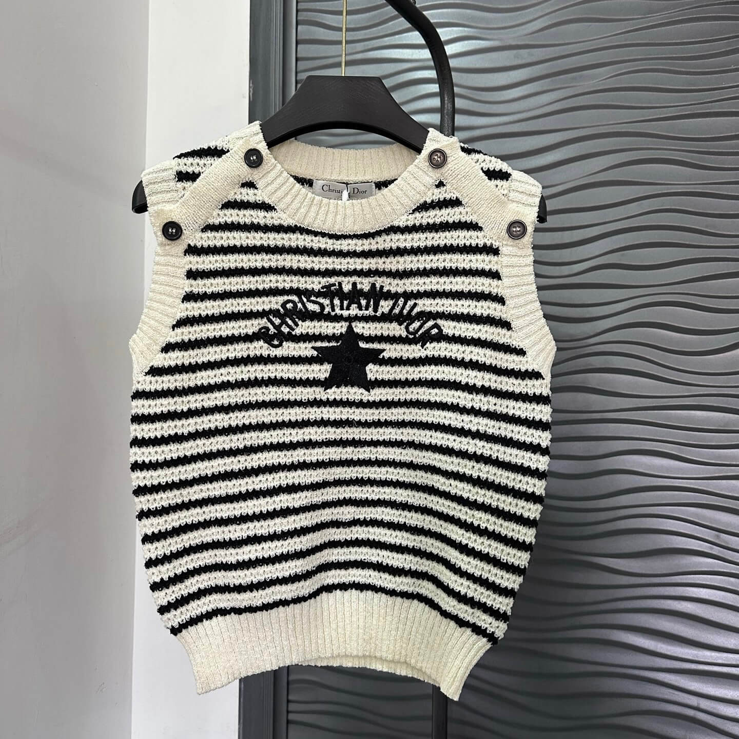 Casual Style Striped Knitted Vest