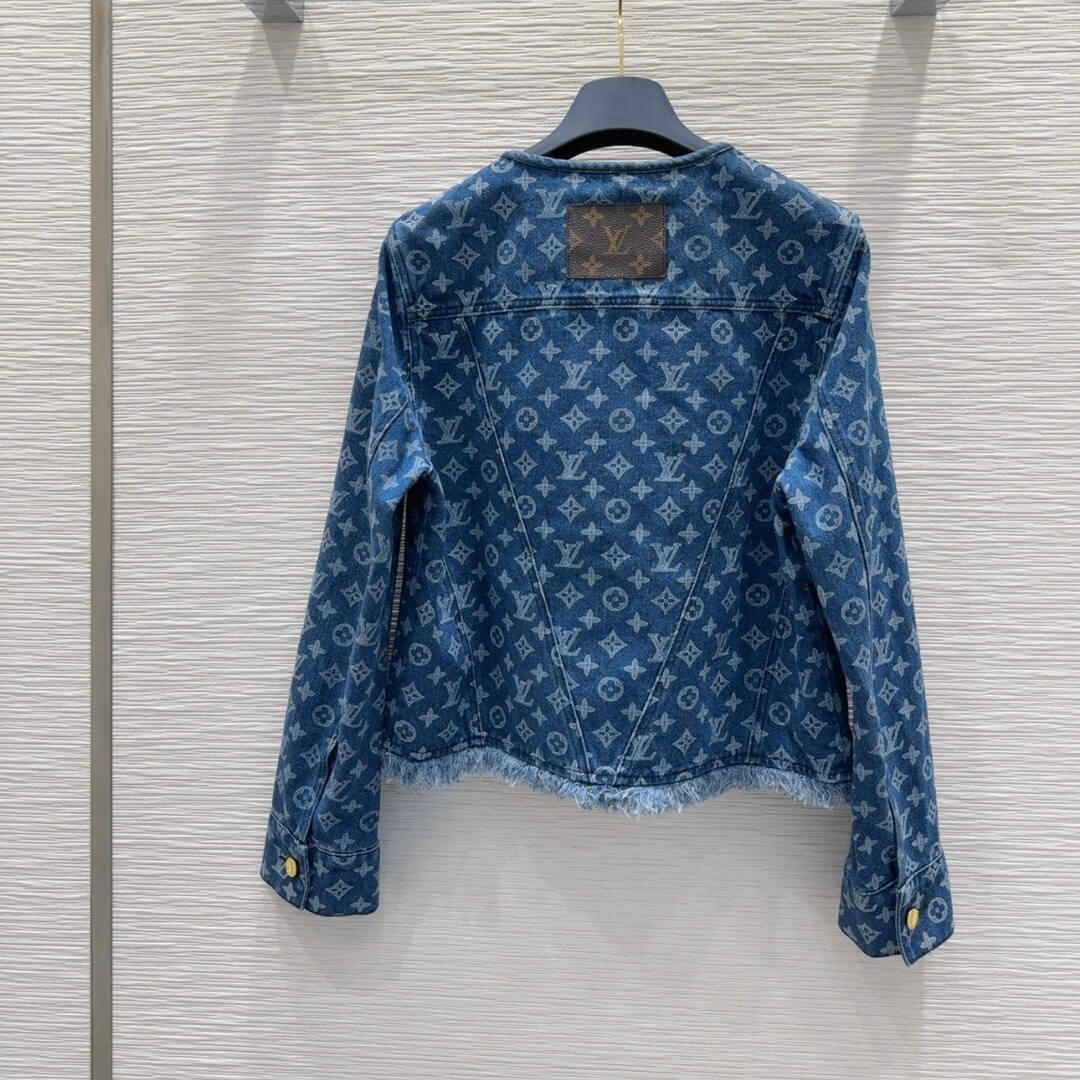 Stylish & Chic Denim Jacket with Subtle Fringe Hem