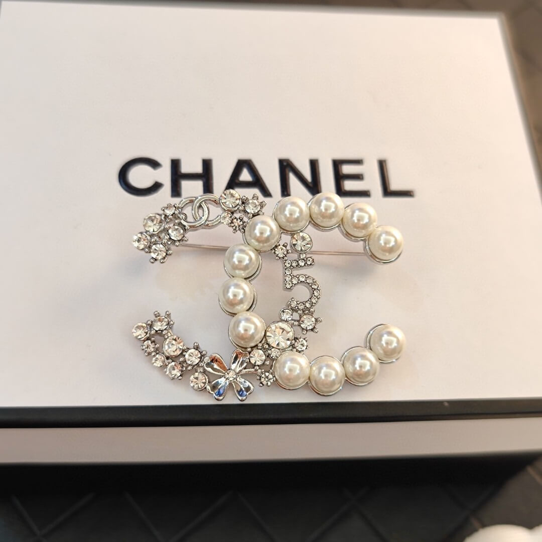 Pearl & Diamond Encrusted Brooch