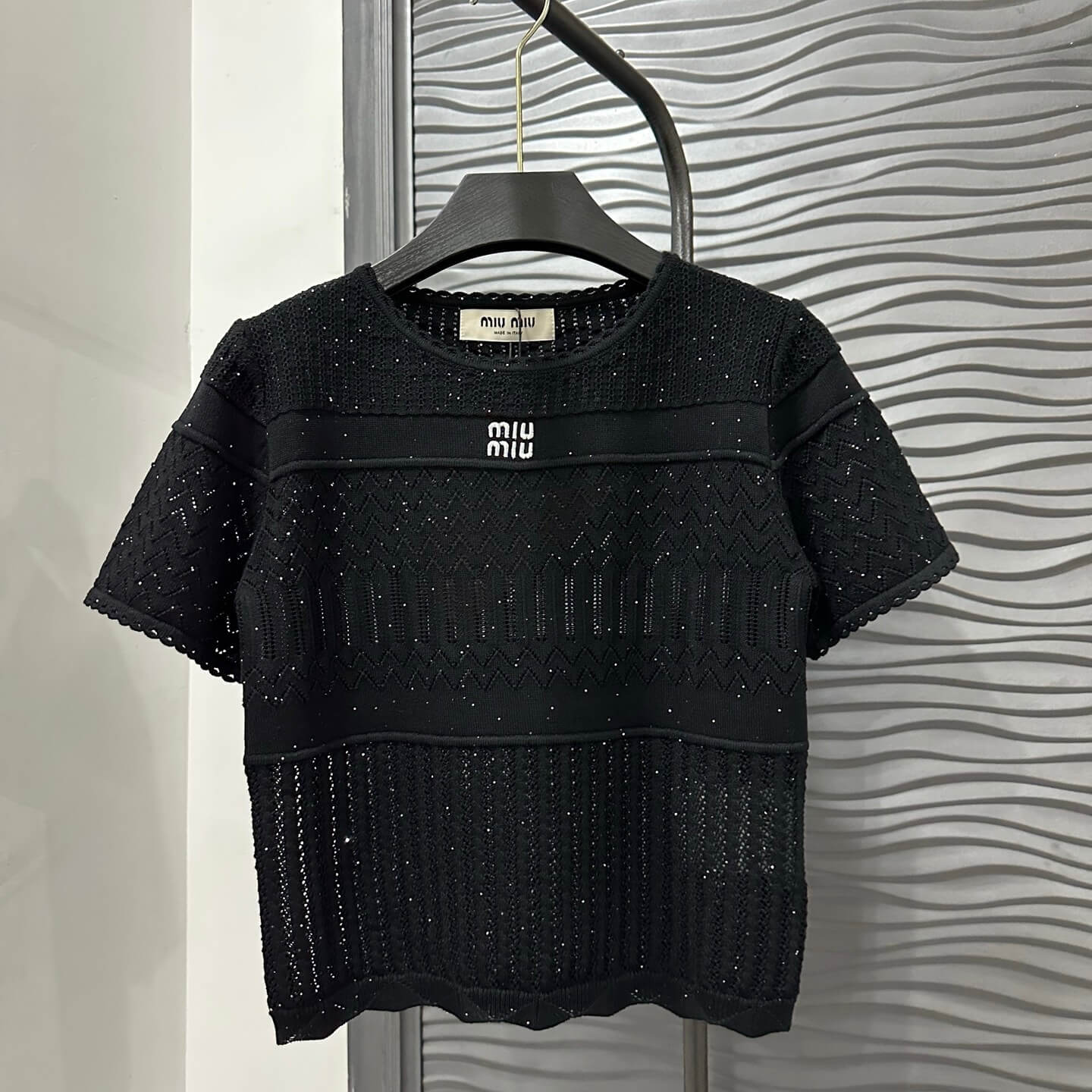 Fashionable Slightly Sheer Knitted Short Sleeve