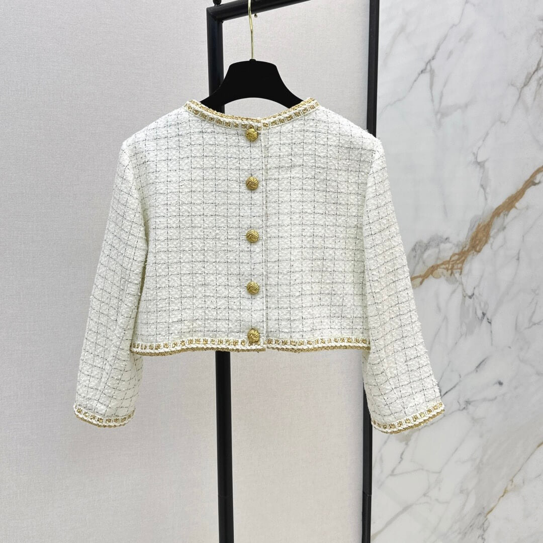 Classic Elegant Cropped Knit Top & Skirt Set