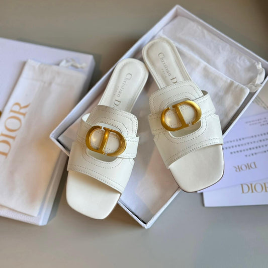 Minimalist Premium Metal-Buckle Sandals