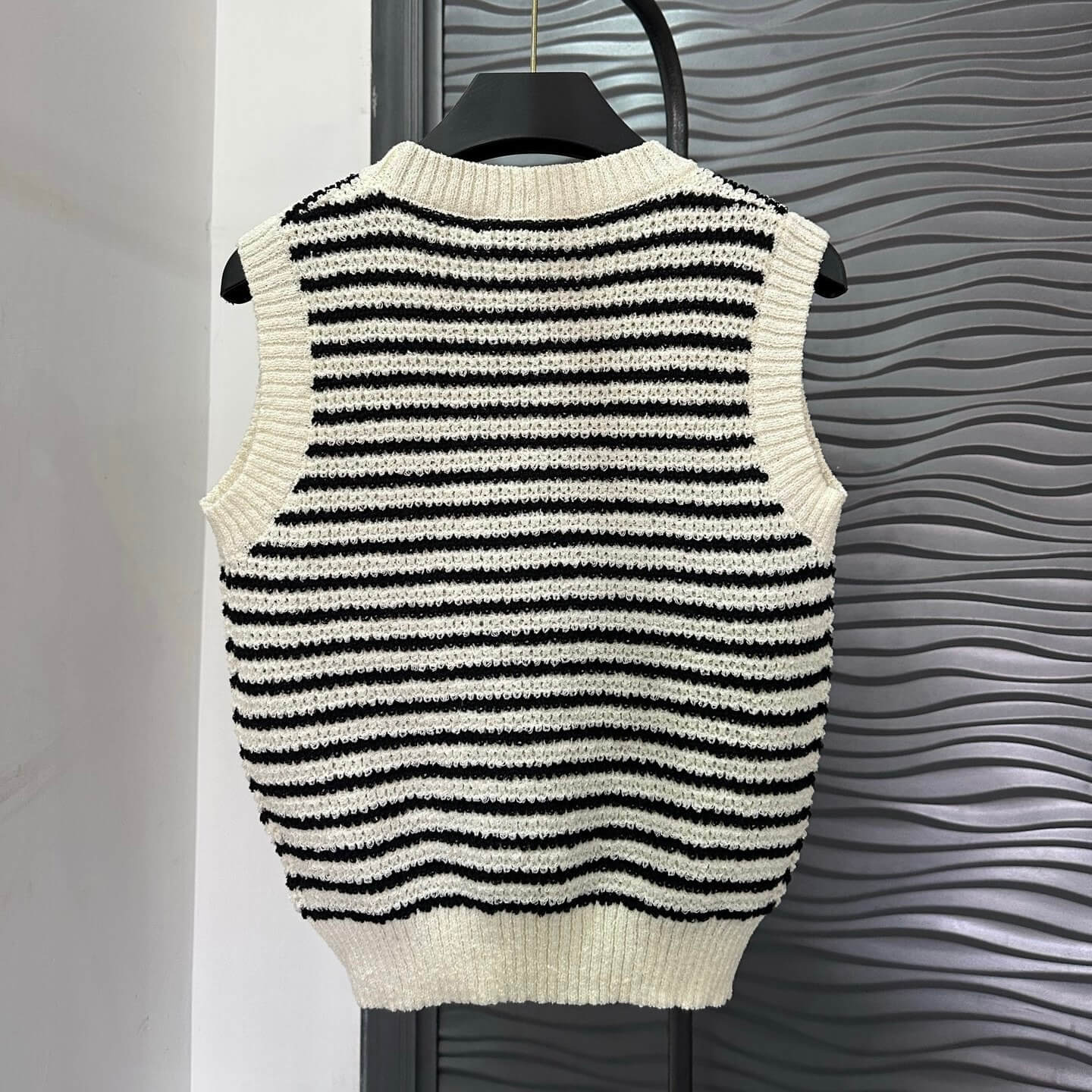 Casual Style Striped Knitted Vest