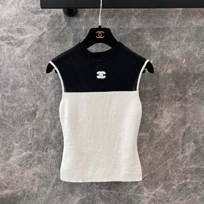 Patchwork Semi-High Neck Knit Vest