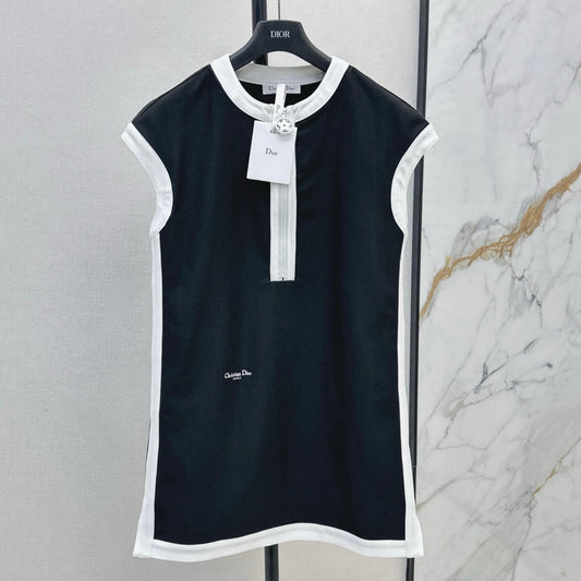 Contrast-Trim Sleeveless Sheath Dress