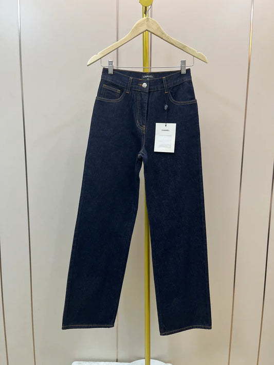 Signature Pocket Stitch Straight Jeans
