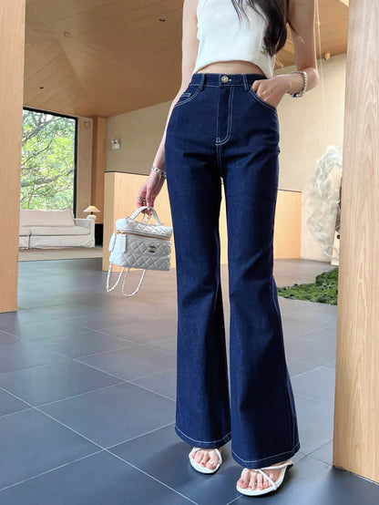 Signature Pocket Stitch Flared Jeans