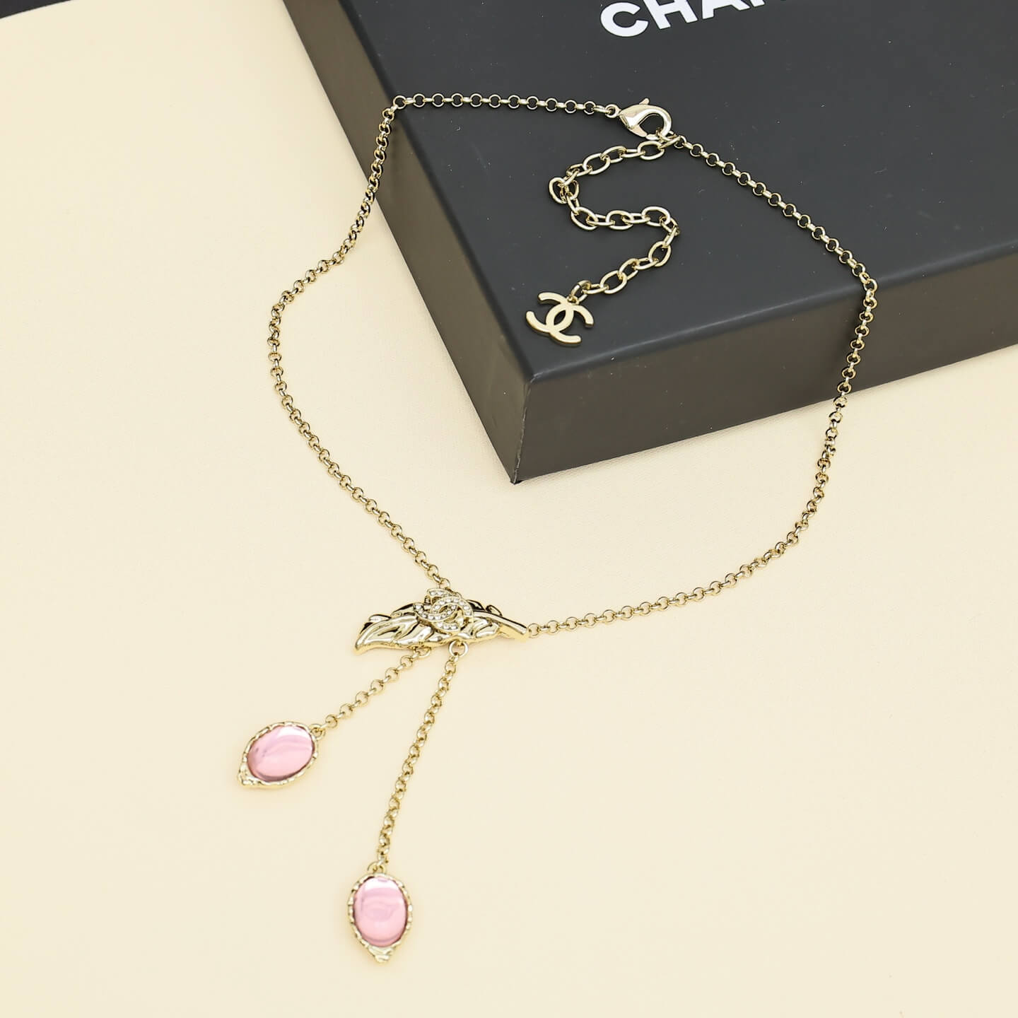 Trendy Peach Blossom Pendant Necklace