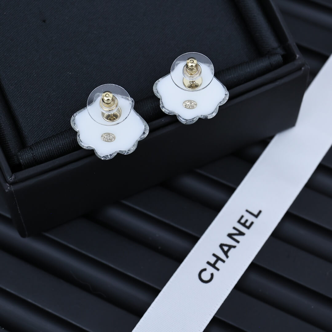 Coastal Shell Stud Collection