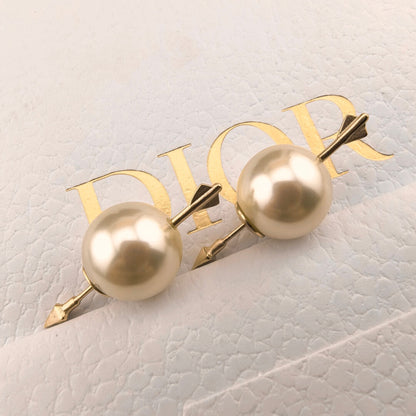 Minimalist Pearl Stud Earrings